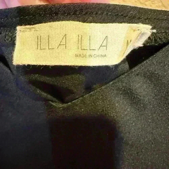 ILLA ILLA Women’s Slip Dress Sz M Black V-neck Mini Y2K Little Black Dress - Picture 3 of 10